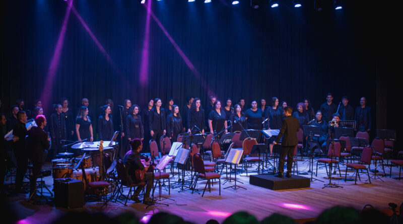 Escolas de Aula de Canto Lírico Jardim das Acácias - Aula Canto - CEMUSC  Centro Musical